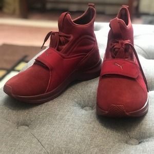 Puma Women’s Phenom Suede Sneaker